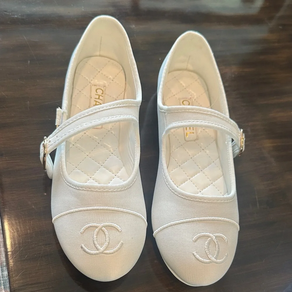 CHANEL Ivory Mary Jane Flats with Logo - Picture 1 of 4